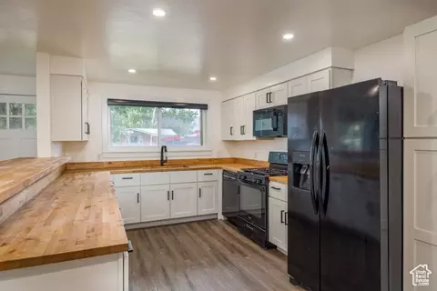 Kitchen - 276 Opal Ave, Moab, UT 84532 photo 3 of 5