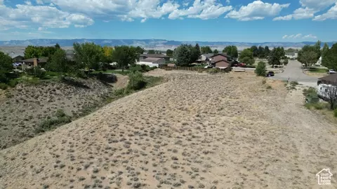 1403 Cactus Cir #32, Wellington, UT 84542