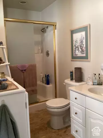 Bath - 3 Red Cir #19, Manila, UT 84046 photo 3 of 3