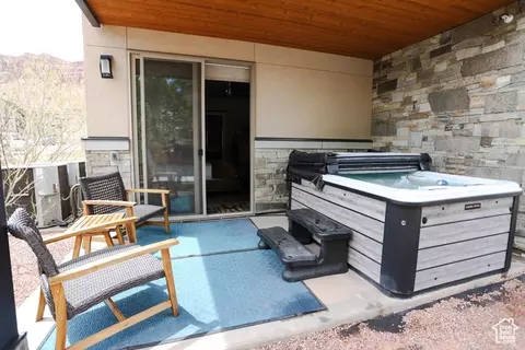 Exterior - 2331 S Mesa Rd #E-3, Moab, UT 84532 photo 3 of 20