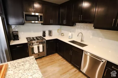 Kitchen - 2331 S Mesa Rd #E-3, Moab, UT 84532 photo 2 of 4