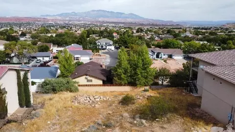 955 E Summit Ridge Dr #20, Saint George, UT 84790