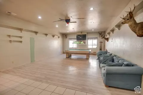 Living - 2373 E 190 Navajo Trl N, Beaver, UT 84713 photo 2 of 4
