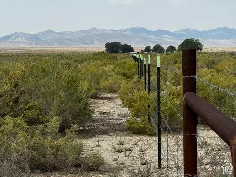 1087 Old Lincoln Hwy, Skull Valley, UT 84029