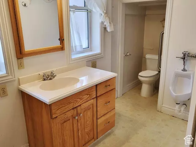 Bath - 416 N 100 W, Malad City, ID 83252 photo 2 of 2