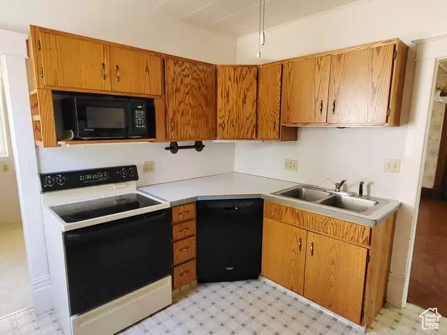 Kitchen - 416 N 100 W, Malad City, ID 83252 photo 2 of 2