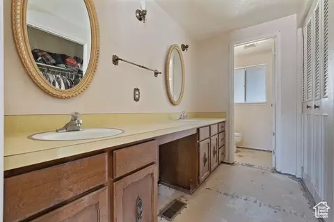 Bath - 40 S 100 E, Fillmore, UT 84631 photo 3 of 4