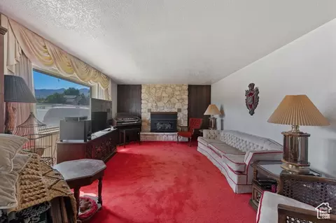 Living - 40 S 100 E, Fillmore, UT 84631 photo 1 of 2