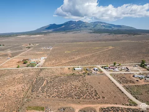 32 S Elk Mountain Ave, La Sal, UT 84530