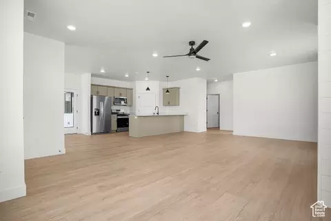 Living - 1631 W Century Ln #B, Mapleton, UT 84664 photo 3 of 5