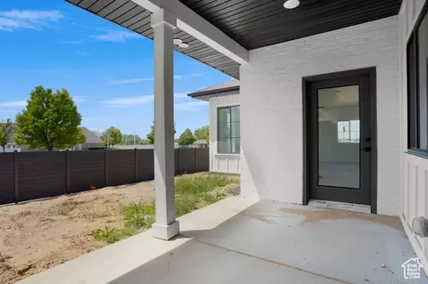 Exterior - 1631 W Century Ln #B, Mapleton, UT 84664 photo 2 of 6