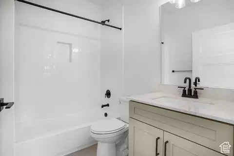 Bath - 1631 W Century Ln #B, Mapleton, UT 84664 photo 1 of 3