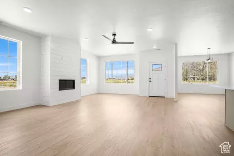 Living - 1631 W Century Ln #B, Mapleton, UT 84664 photo 5 of 5