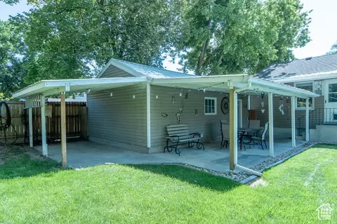 Exterior - 665 E 400 S, River Heights, UT 84321 photo 3 of 6