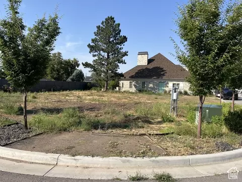 1236 E 100 S, Fruit Heights, UT 84037 photo 4
