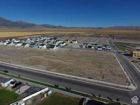 201 E Aviator Ave N, Eagle Mountain, UT 84005 photo 2