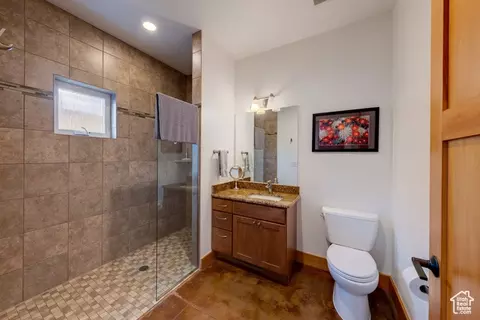 Bath - 57 E Center St #2, Moab, UT 84532 photo 1 of 3