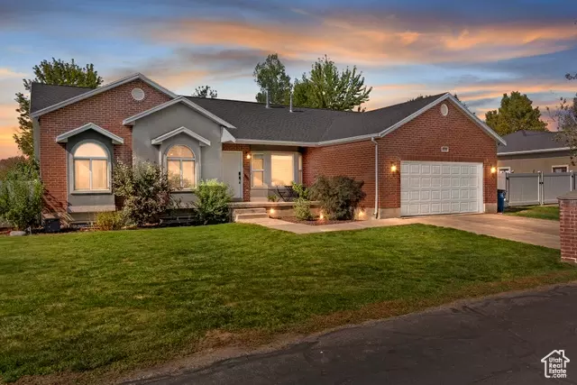 Exterior - 454 S Jay St W, Kaysville, UT 84037 photo 1 of 6