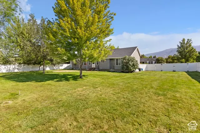 Exterior - 454 S Jay St W, Kaysville, UT 84037 photo 3 of 6
