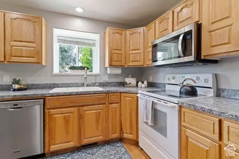 Kitchen - 454 S Jay St W, Kaysville, UT 84037 photo 1 of 3