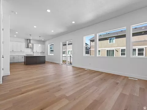 Living - 18 S Crimson Way #304, Mapleton, UT 84664 photo 2 of 2
