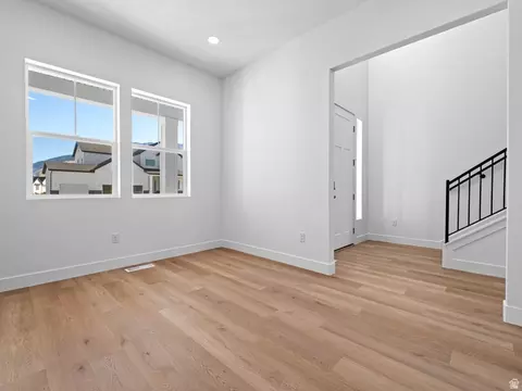 Living - 18 S Crimson Way #304, Mapleton, UT 84664 photo 1 of 2