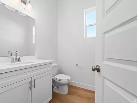 Bath - 18 S Crimson Way #304, Mapleton, UT 84664 photo 1 of 4