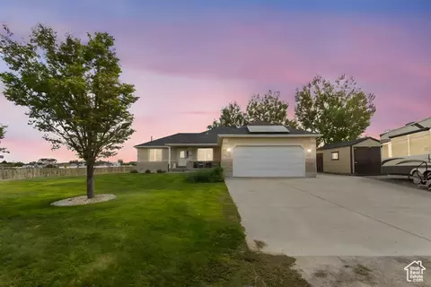 415 S Worthington St, Grantsville, UT 84029