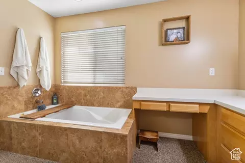 Bath - 415 S Worthington St, Grantsville, UT 84029 photo 2 of 4