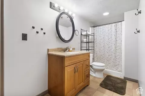 Bath - 415 S Worthington St, Grantsville, UT 84029 photo 4 of 4