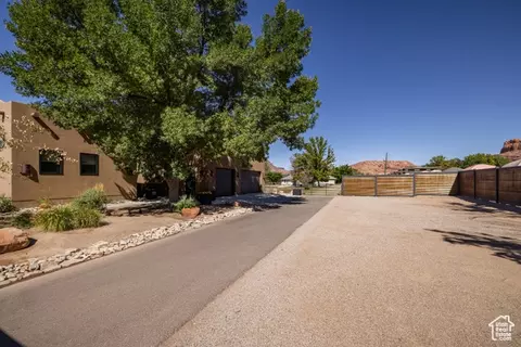 Exterior - 1261 N Main Rubicon Trl #R-1, Moab, UT 84532 photo 17 of 35