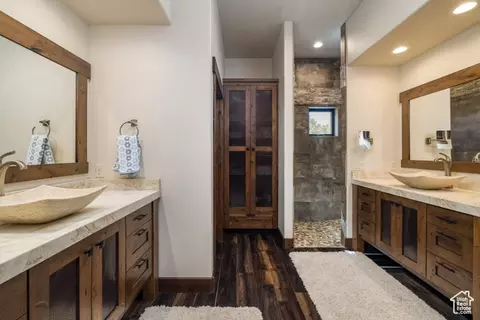 Bath - 1261 N Main Rubicon Trl #R-1, Moab, UT 84532 photo 1 of 4