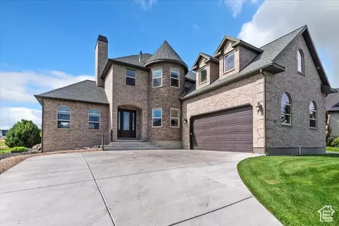 151 E Cameron Dr, Saratoga Springs, UT 84045