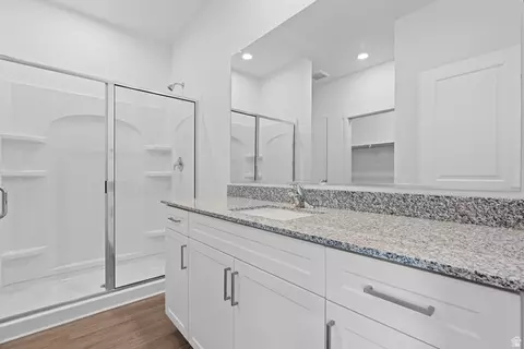 Bath - 7247 Bald Eagle Way N, Eagle Mountain, UT 84005 photo 1 of 2
