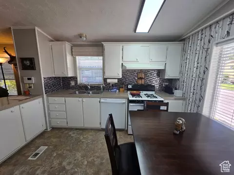 296 E Nashue St S #112, Murray, UT 84107 photo 12