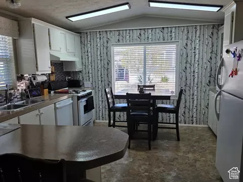 296 E Nashue St S #112, Murray, UT 84107 photo 9