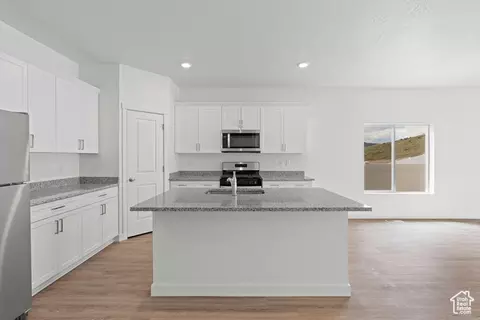 7263 Bald Eagle Way N, Eagle Mountain, UT 84005 photo 4