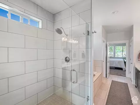 Bath - 822 E Mountain Rd, North Ogden, UT 84414 photo 3 of 8