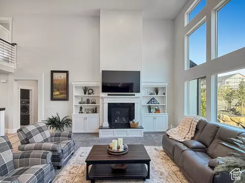 Living - 822 E Mountain Rd, North Ogden, UT 84414 photo 4 of 8