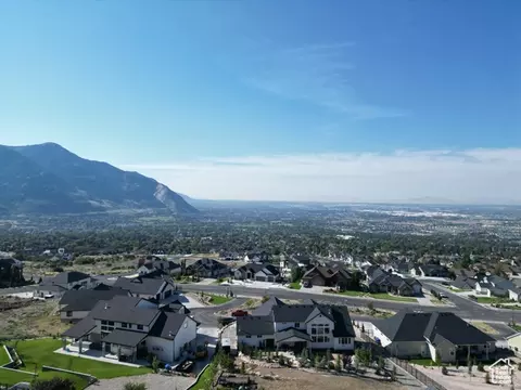 View/Area - 822 E Mountain Rd, North Ogden, UT 84414 photo 3 of 6