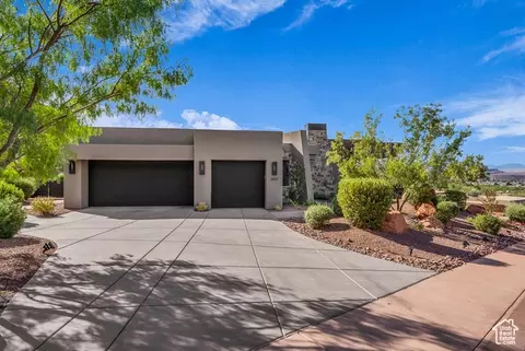 2047 W Cougar Rock Cir, Saint George, UT 84770