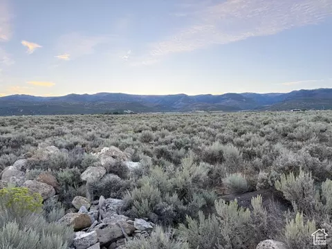 1 N Parleys Ln W, Mount Pleasant, UT 84647