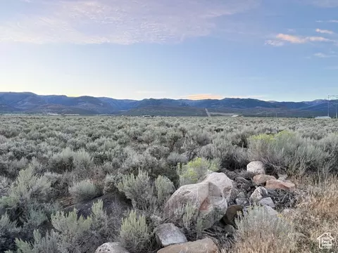 10 N Parleys Ln E, Mount Pleasant, UT 84647