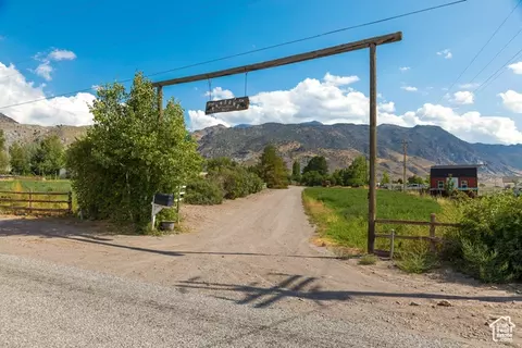 442 E Valley View Ln, Monroe, UT 84754