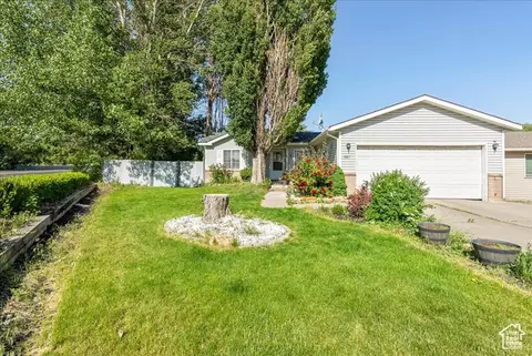 1687 Kylee Ln, Ogden, UT 84404