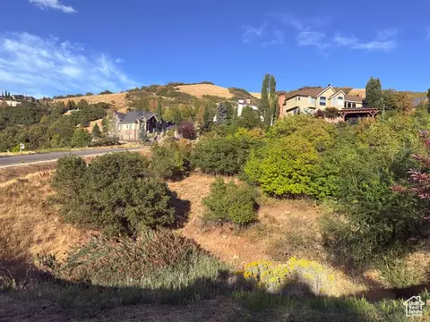 348 E Hidden Lake Dr #107, Bountiful, UT 84010