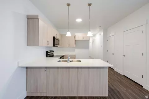 Kitchen - 709 W 4500 S #N302, Mapleton, UT 84664 photo 3 of 3
