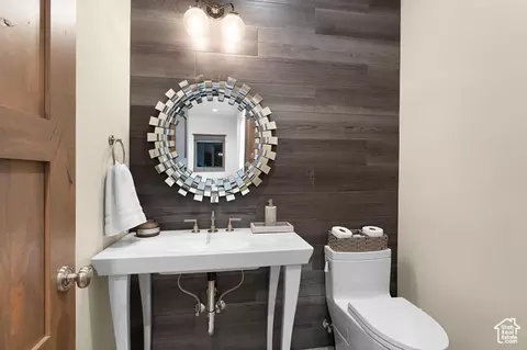 Bath - 382 E Heritage Dr, Alpine, UT 84004 photo 5 of 7