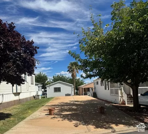1150 W Red Hills Pkwy #168, Washington, UT 84780