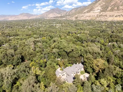 View/Area - 2318 E Walker Ln, Holladay, UT 84117 photo 2 of 5